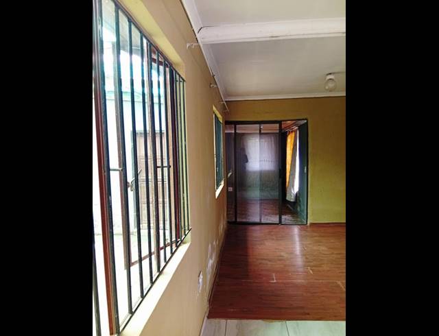 2 BEDROOM HOUSE FOR SALE IN EVATON SMALL FARMS